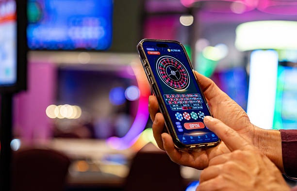 Fish Hunter arcade gameplay interface showing targeted fish and scoring system on slotbom